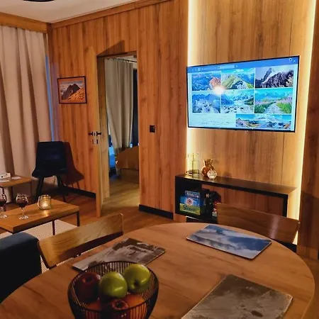 Nowy Modrzew W Centrum Апартаменты